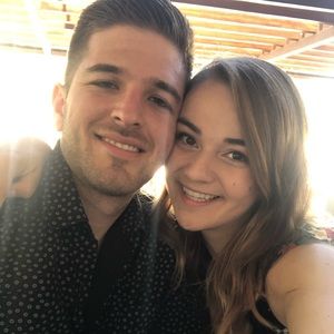 Meet your Posher, Leah